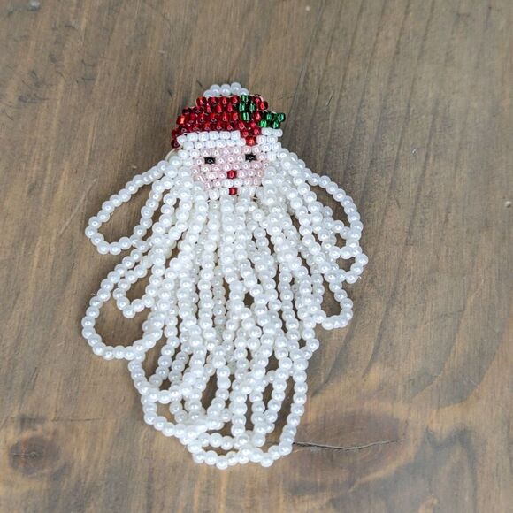 Vintage 90s Beaded Santa Face Brooch Pin Grannycore Christmas Holiday - Picture 1 of 3
